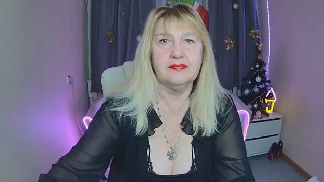 EmmaEllison online show from 12-15-25, 07:14