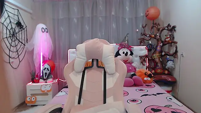 EmmaEllison online show from 11-05-25, 07:22