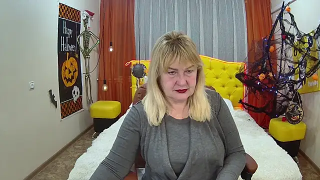 EmmaEllison online show from 10-21-25, 06:24