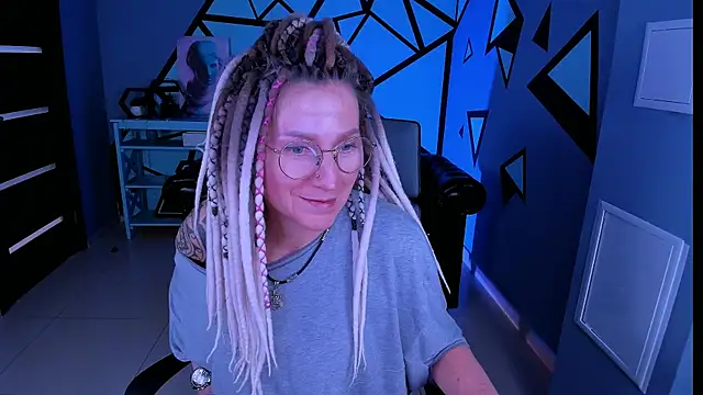 UmaSpace online show from 02-16-26, 09:41