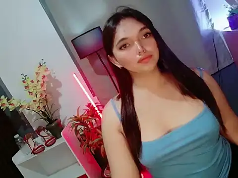 Snapshot of Nikki_Karishma chatting on 04-20-26, 06:53 Nikki Karishma online show from 04-20-26, 06:53