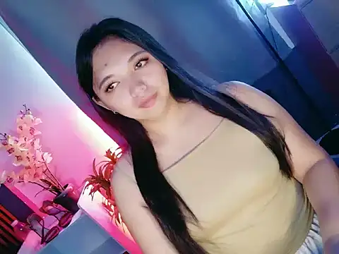 Snapshot of Nikki_Karishma chatting on 04-13-26, 06:39 Nikki Karishma online show from 04-13-26, 06:39