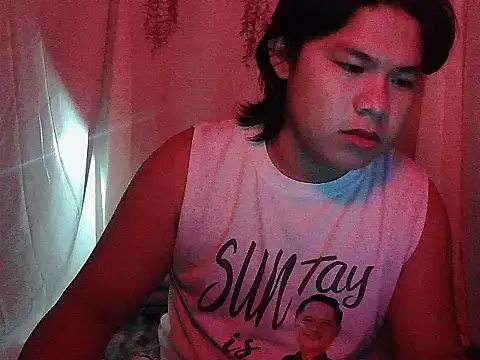 Huntrix2025 online show from 12-04-25, 05:45