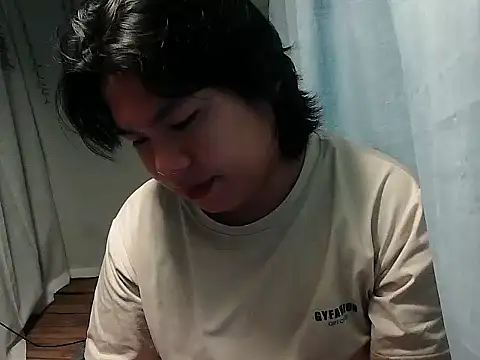 Huntrix2025 online show from 11-20-25, 08:42