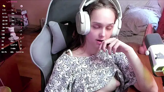 SharybbFace online show from 04-03-26, 03:18