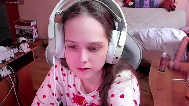 SharybbFace online show from 04-14-26, 03:06