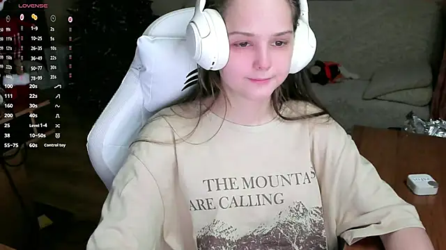 SharybbFace online show from 11-28-25, 03:12