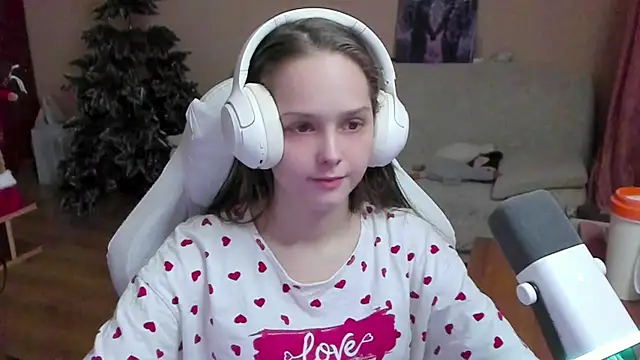 SharybbFace online show from 12-04-25, 03:11