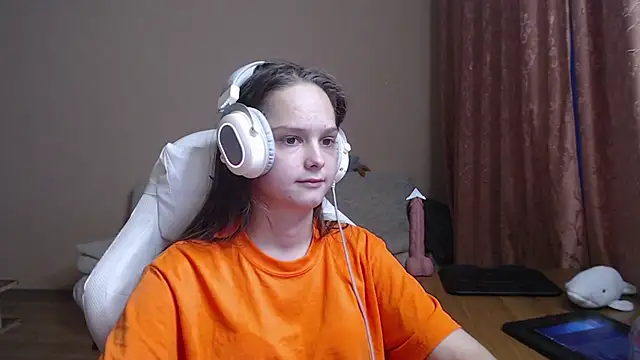 Snapshot of SharybbFace chatting on 10-01-25, 03:16 SharybbFace online show from 10-01-25, 03:16