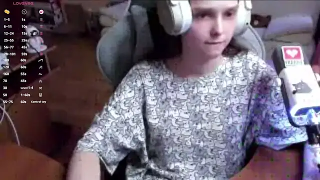 SharybbFace online show from 04-02-26, 03:08