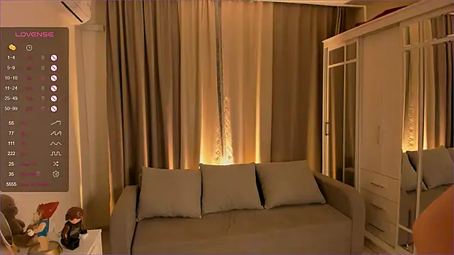 Snapshot of bootyfruttycutie chatting on 09-27-25, 06:58 bootyfruttycutie online show from 09-27-25, 06:58