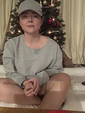 Snapshot of Mia_Winters chatting on 12-21-25, 05:47 Mia Winters online show from 12-21-25, 05:47