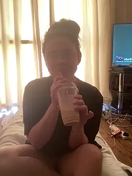 Mia Winters online show from 04-12-26, 10:40