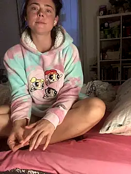 Snapshot of Mia_Winters chatting on 10-27-25, 05:25 Mia Winters online show from 10-27-25, 05:25