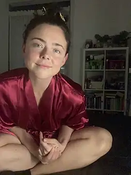 Snapshot of Mia_Winters chatting on 11-07-25, 07:18 Mia Winters online show from 11-07-25, 07:18