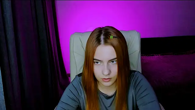 Snapshot of red__dizzy chatting on 09-27-25, 05:52 red dizzy online show from 09-27-25, 05:52