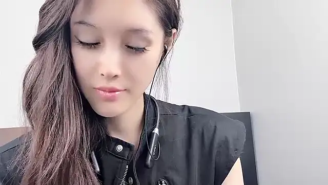 QiaoHui online show from 10-09-25, 08:20