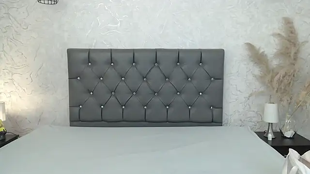 Sabriinaa Foxx online show from 04-09-26, 01:17