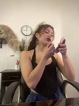 Snapshot of Sabriinaa_Foxx chatting on 04-30-26, 02:02 Sabriinaa Foxx online show from 04-30-26, 02:02