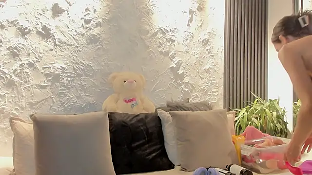 joselin rouse online show from 04-14-26, 12:54