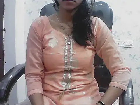 short girl  online show from 03-30-26, 04:30