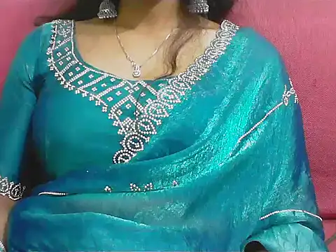 short girl  online show from 02-05-26, 07:43