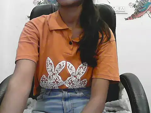 Snapshot of short_girl_ chatting on 07-29-26, 05:01 short girl online show from 07-29-26, 05:01