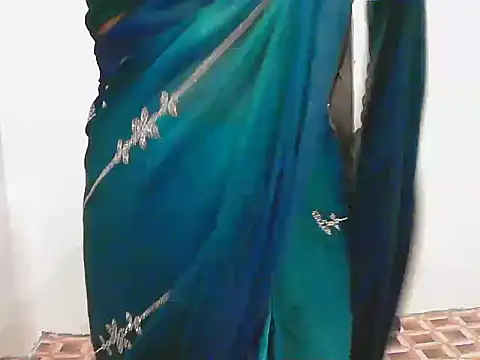 Snapshot of short_girl_ chatting on 06-16-26, 04:51 short girl online show from 06-16-26, 04:51