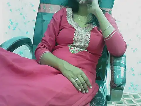 short girl  online show from 03-25-26, 10:41