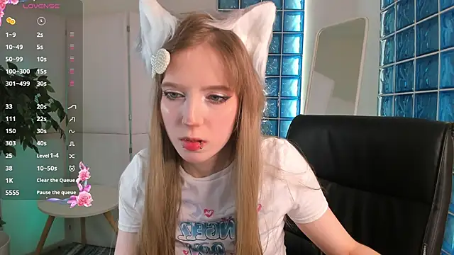 MorgyAsuna  online show from 11-15-25, 06:39