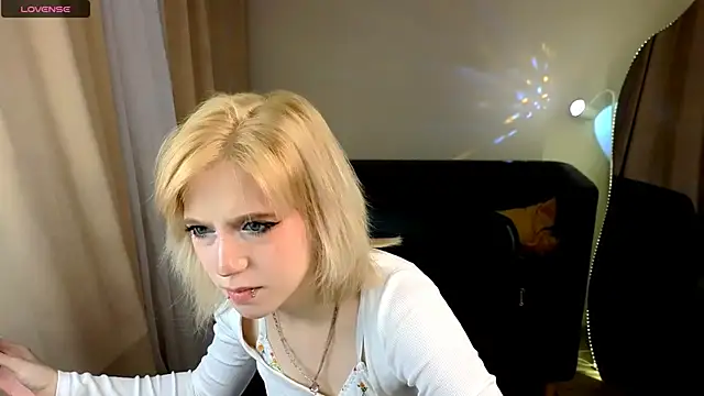 MorgyAsuna  online show from 12-01-25, 10:38