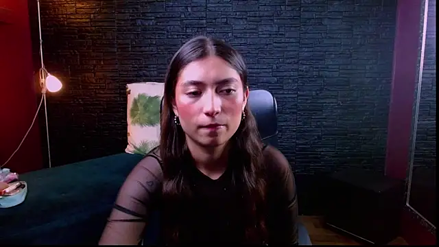 Snapshot of Lizzie_Collin chatting on 09-16-25, 04:52 Lizzie Collin online show from 09-16-25, 04:52
