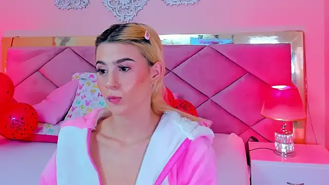 ChloeLaurentt online show from 03-04-26, 11:45