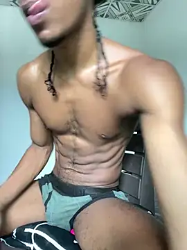 Snapshot of Sexyquerubin chatting on 05-21-26, 02:36 Sexyquerubin online show from 05-21-26, 02:36
