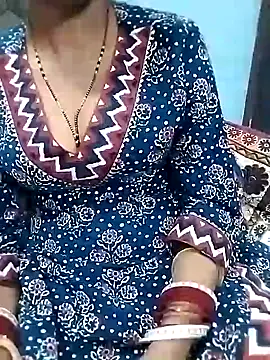 Snapshot of Sexy-Pinky chatting on 10-22-25, 12:04 Sexy-Pinky online show from 10-22-25, 12:04