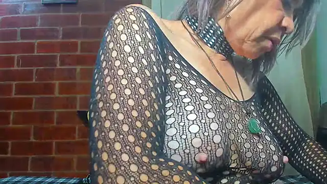 LatinaMature  online show from 11-25-25, 01:28