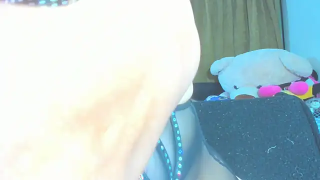 LatinaMature  online show from 04-17-26, 10:07