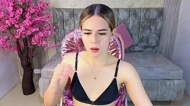 lilith4 s online show from 11-23-25, 08:08