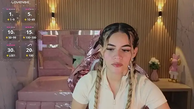 lilith4 s online show from 03-25-26, 08:19