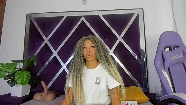 angelkyraasm online show from 04-10-26, 01:07