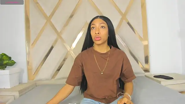 angelkyraasm online show from 06-18-26, 01:16
