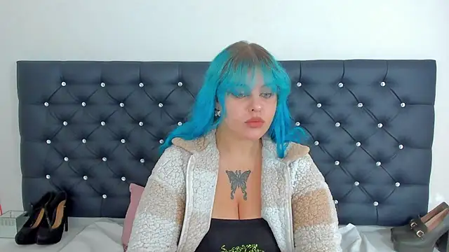Snapshot of LunaWetPussy chatting on 09-18-25, 09:12 LunaWetPussy online show from 09-18-25, 09:12