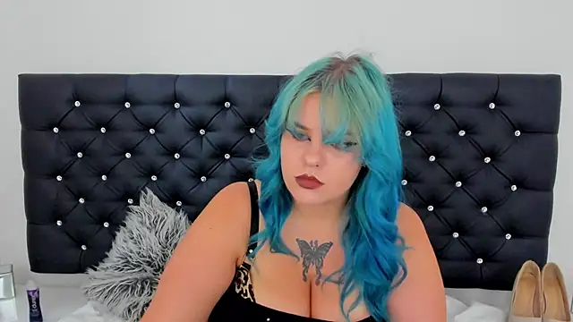 Snapshot of LunaWetPussy chatting on 07-02-26, 01:28 LunaWetPussy online show from 07-02-26, 01:28