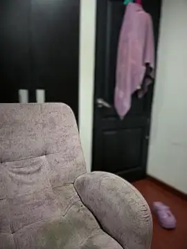 Isabella-Teen online show from 11-11-25, 12:27