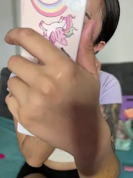 Isabella-Teen online show from 12-19-25, 02:04