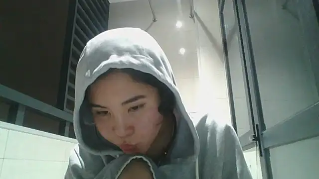 Snapshot of JennyCarpenter chatting on 10-18-25, 11:12 JennyCarpenter online show from 10-18-25, 11:12