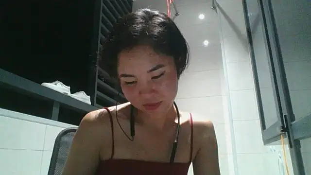 Snapshot of JennyCarpenter chatting on 09-25-25, 06:14 JennyCarpenter online show from 09-25-25, 06:14