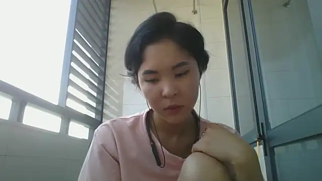 Snapshot of JennyCarpenter chatting on 10-02-25, 01:20 JennyCarpenter online show from 10-02-25, 01:20