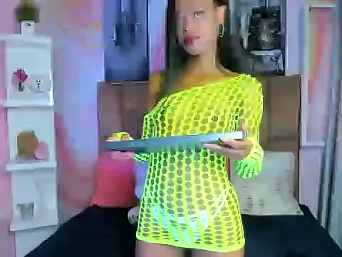 alix noa online show from 12-19-25, 07:49