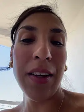 MaddyX   online show from 11-26-25, 07:58